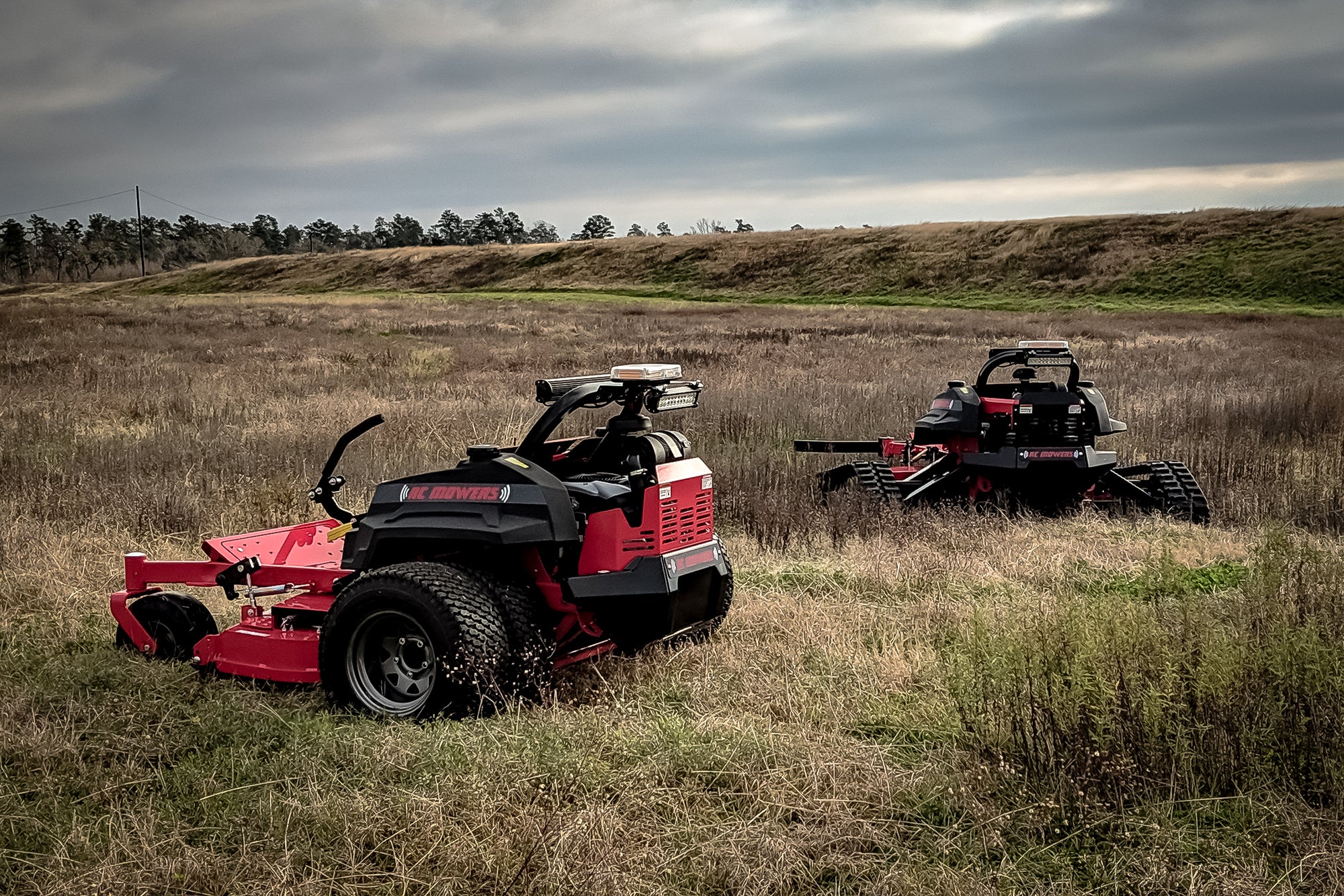 wheeled or tracked slope mowers, remote control slope mowers